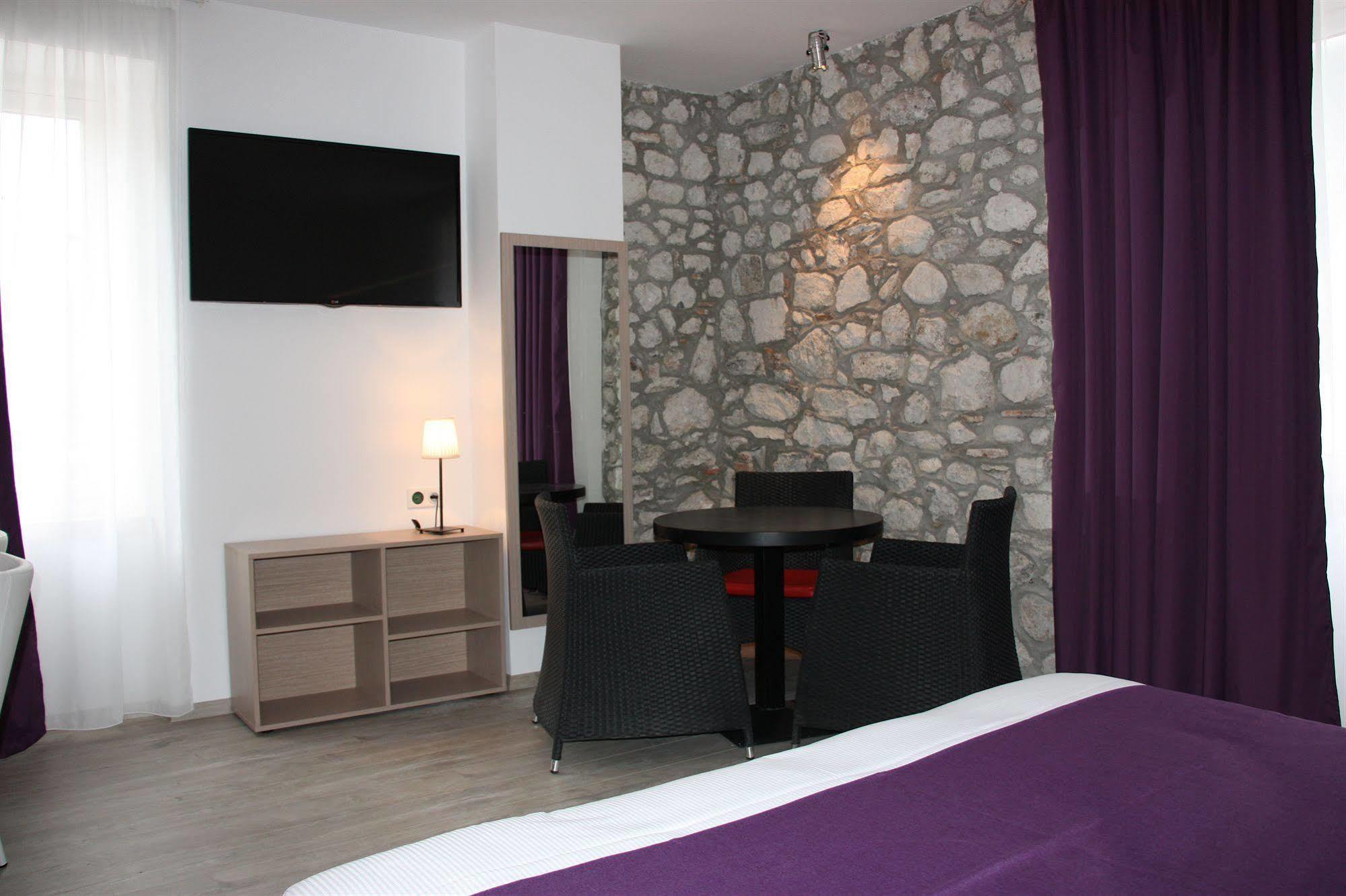 Hotel Terranostra Tarascon-sur-Ariège Eksteriør bilde